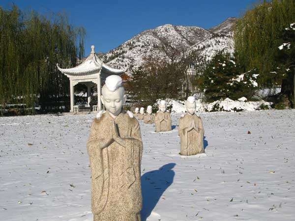 天寿陵园冬日雪景